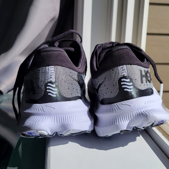 NWOT HOKA Women's ONE ONE Kawana Running Shoes -Size (7.5)- Excellent Condition - Picture 3 of 11